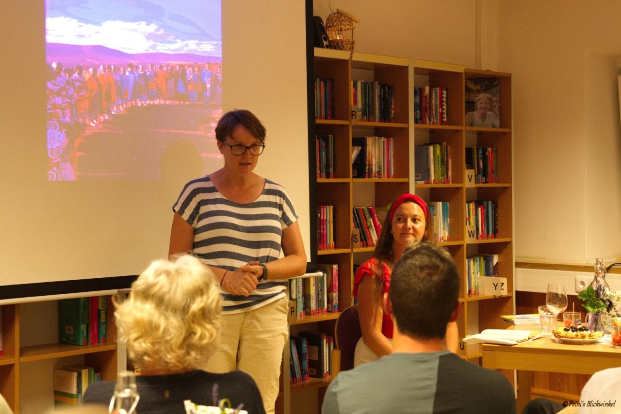 Bibliothekarin Christine mit Lisa