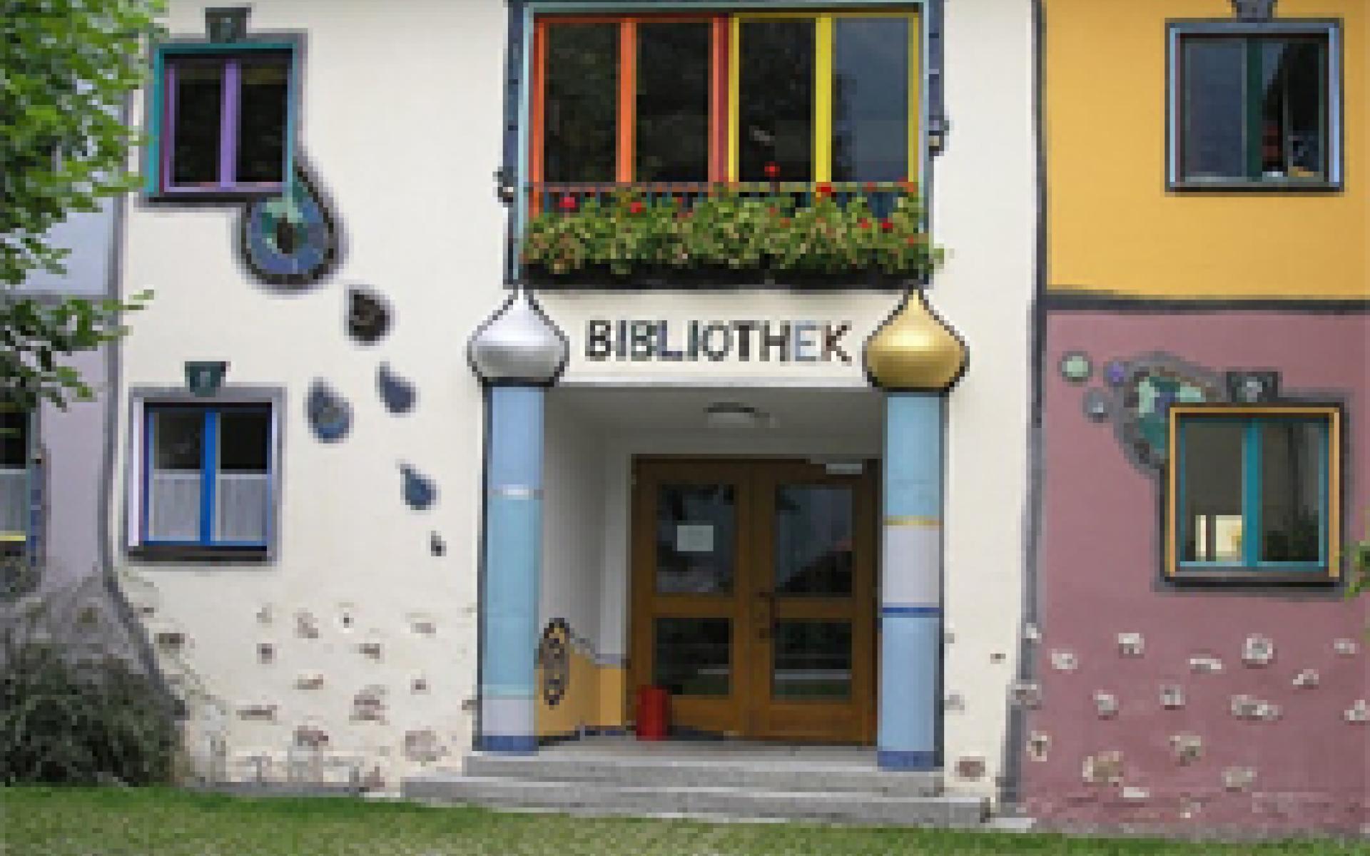 Bibliothekseingang früher